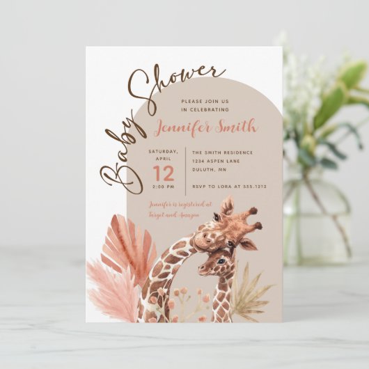 Teracotta Tan Boho Giraffe Baby shower Invitation (Debout devant)