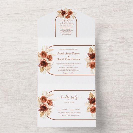 Terracotta boog pampas gras bloemenbruiloft all in one uitnodiging (Binnen)