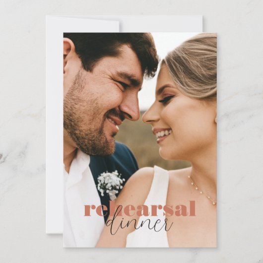 Terracotta Chic Bold Retro Script Rehearsal Dinner Kaart (Voorkant)