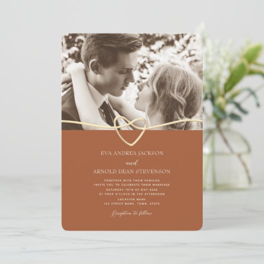 Terracotta et Faire-part de mariage vert olive (Debout devant)