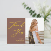 Terracotta Gold Elegant Script Photo Afstuderen Bedankkaart (Staand voorkant)