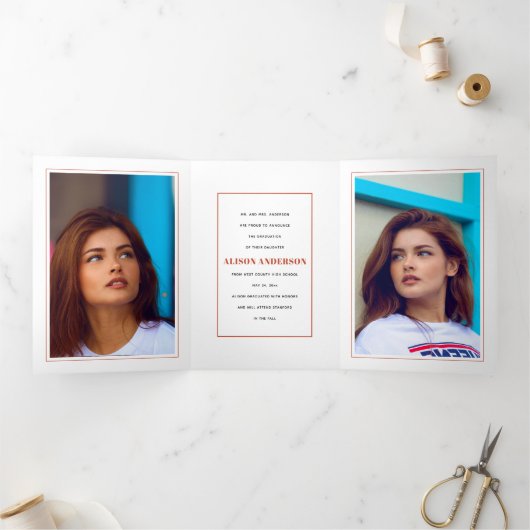 Terracotta Klasse van 2025 afstuderen foto Drieluik Aankondiging (Binnen)