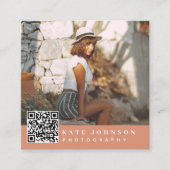 Terracotta Minimale Foto QR Code Social Media Vierkante Visitekaartje (Voorkant)