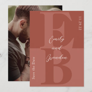 Terracotta Modern Photo Initiaal Save the Date Kaart