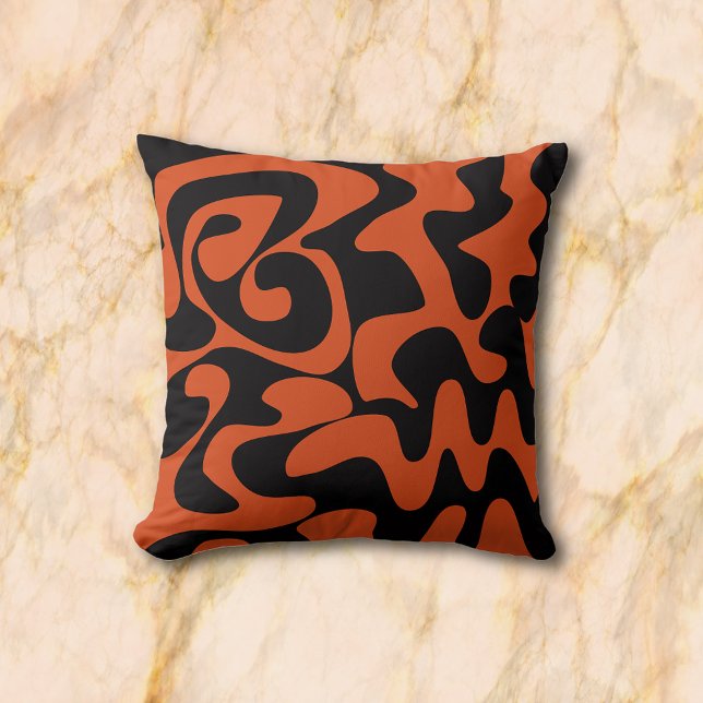 Terracotta Oranje bruin en zwart decoratief Kussen (Creator heeft geüpload)