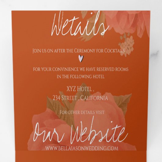 Terracotta Rust Floral Monogram  huwelijk Drieluik Uitnodiging (Binnenzijde eerst)