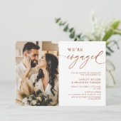 Terracotta Rust Photo Engagement Party Invitation (Debout devant)