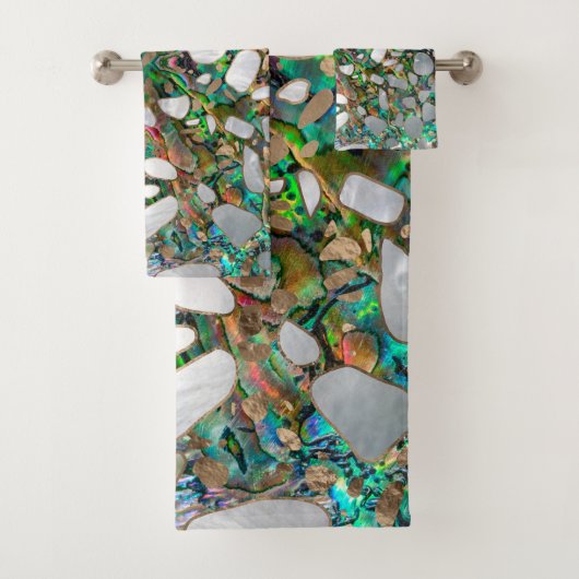 Terrazzo - Mosaic Abalone Pearl en Gold #6 Bad Handdoek (Insitu)