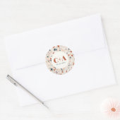 Terrazzo Slab Bruiloft Monogram en Datum Ronde Sticker (Envelop)