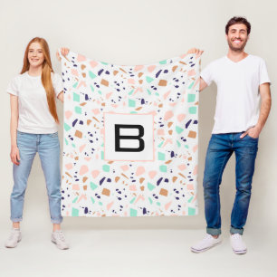 Terrazzo white blush mint monogram fleece deken