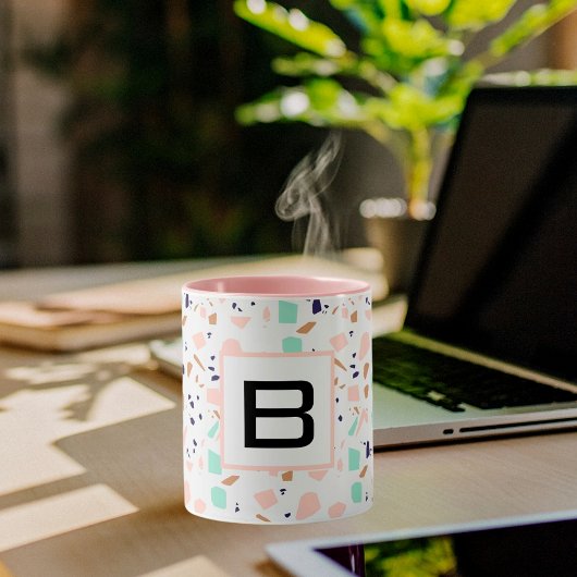 Terrazzo white blush mint monogram initiaal mok