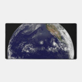 Terre Avec Trois Cyclones Tropicaux Dans Le Pacifi (Recto)