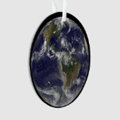 Terre Pleine Avec L'Ouragan Irène Au-Dessus Des Ba (devant)