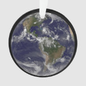 Terre Pleine Avec L'Ouragan Irène Au-Dessus Des Ba (devant)