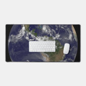 Terre Pleine Avec L'Ouragan Irène Au-Dessus Des Ba (Clavier et souris)