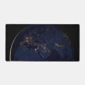 Terre Pleine Avec Lumières De Ville (Recto)