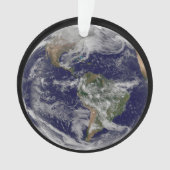 Terre Pleine Montrant Une Puissante Tempête D'Hive (devant)