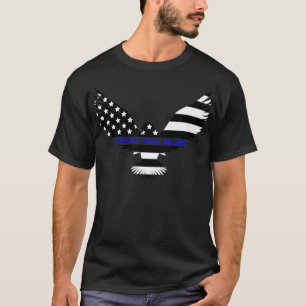 Terug de blauwe Eagle met de Amerikaanse vlag op b T-shirt