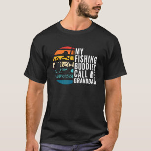 Terwijl mijn vismaatjes me opa visser noemen t-shirt