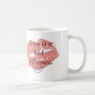 Tessa est une mauvaise tasse d'influence