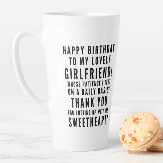 Testen vriendinnen geduld, vrolijke verjaardag latte mok (In situ)
