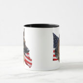 Tête de chien de berger allemand avec la tasse de (Centre)