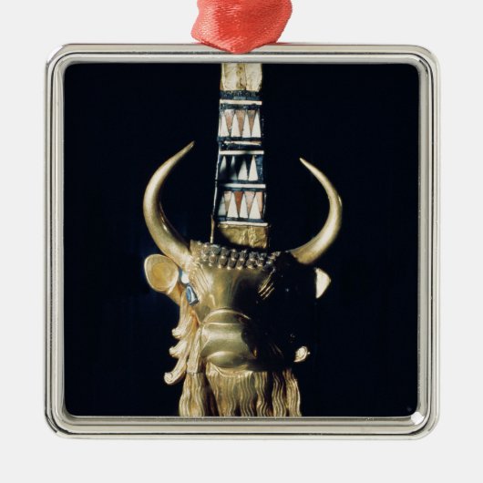 Tête d'un taureau, décoration d'une harpe (Devant)