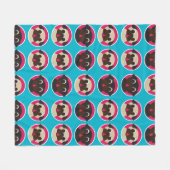 Têtes de carlin sur la couverture turquoise (Devant (Horizontal))