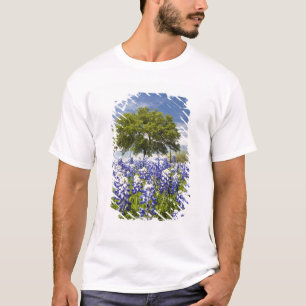 Texas bluebonnets (Lupinus texensis) en eik T-shirt