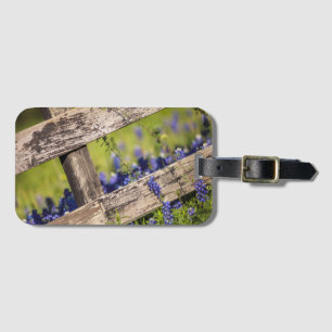 Texas Bluebonnets rond een landhek Bagagelabel