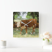 Texas Cow Landscape Vierkante Klok (Huis)
