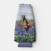 Texas Oil Pump Jack op Sunset on Bluebonnets Flesjeskoeler (Voorkant)