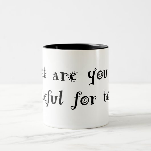 texte de noir de tasse de gratitude (Centre)