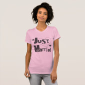 Texte noir avec le coeur juste marié Tshirt (Devant entier)
