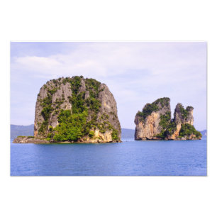 Thailand, Andaman Zee. Ao Phang Nga Islands in Foto Afdruk