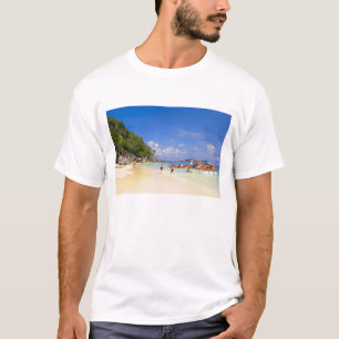 Thailand, Andamanzee. Passagiers aan land bij T-shirt