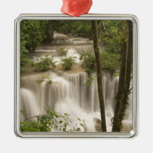 Thailand, Huai Mae Khamin-waterval Metalen Ornament