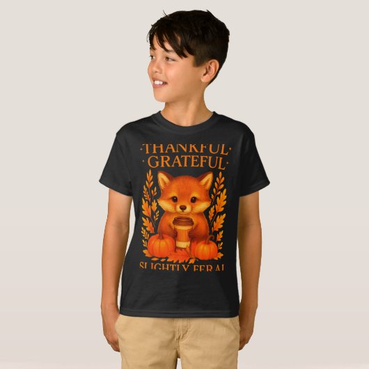 Thankful Grateful Slightly Feral Funny Raccoon Tha T-shirt (Voorkant volledig)