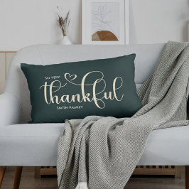Thankful Personalized Family Name Dark Green Kussen