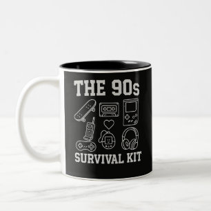 The 90s Survival Kit - Retro 90s Nostalgie Estheti Tweekleurige Koffiemok
