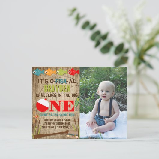 The Big One Vist Theme Boys 1st Birthday Uitnodiging Briefkaart (Staand voorkant)