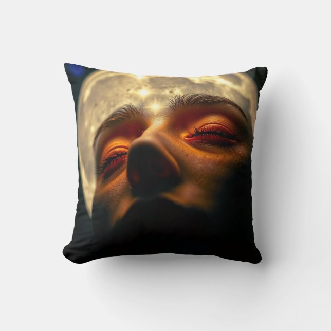 The Dreaming Moon — Celestial Throw Pillow Kussen (Voorkant)