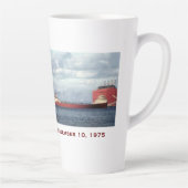 The Edmund Fitzgerald with Crew Names Latte Mok (Rechts)