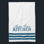 Thé et serviette de cuisine personnalisés à la cam<br><div class="desc">En cadeau à votre chef préféré ou en cadeau à vous-même,  ces serviettes de cuisine d'inspiration française vous apporteront la touche parfaite à votre cuisine et à votre espace salle à manger. Autres options de couleurs et e-mail ou conversation avec nous pour l'aide gratuite au design.hello@christiekelly.com</div>