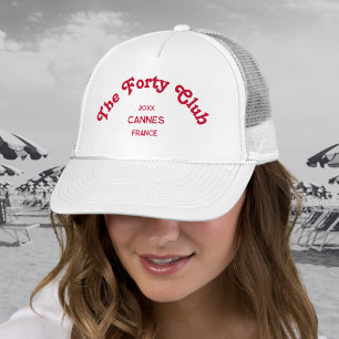 The Forty Club Retro Rode Aangepaste Wapen Wit Trucker Pet