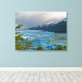 The impressive Perito Moreno Glacier Canvas Afdruk (Insitu (Houten vloer))