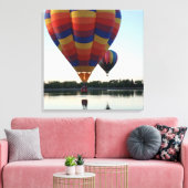 The Lake Fly By - Hete lucht ballonvaren in CO Canvas Afdruk (Insitu (Woonkamer))