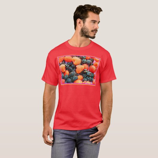 "The Mix of Berries" Cute Photo. Bestel nu T-shirt (Voorkant volledig)