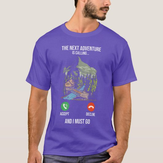 The Net Adventure Is Calling Hikers Camp friend T-shirt (Voorkant)