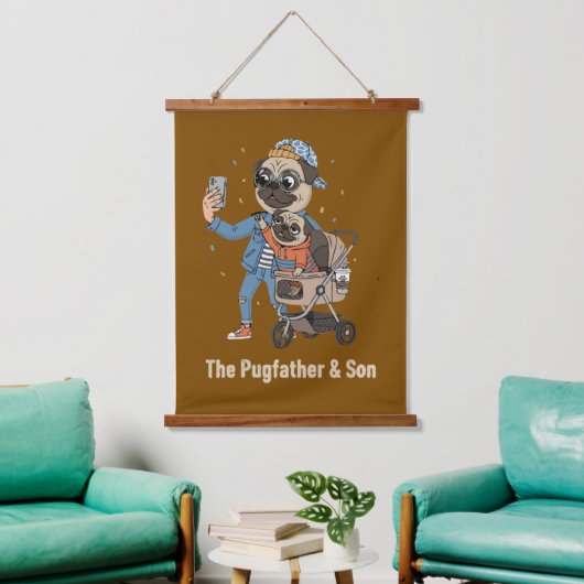 The Pugfather & Son | Funny Pug Dad & Puppy Selfi Hangend Wandkleed (Woonkamer)